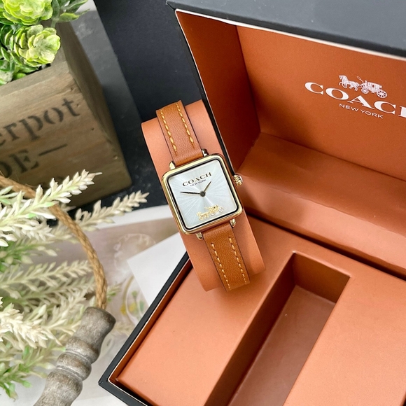 Coach women's watch - Picture 5 of 5